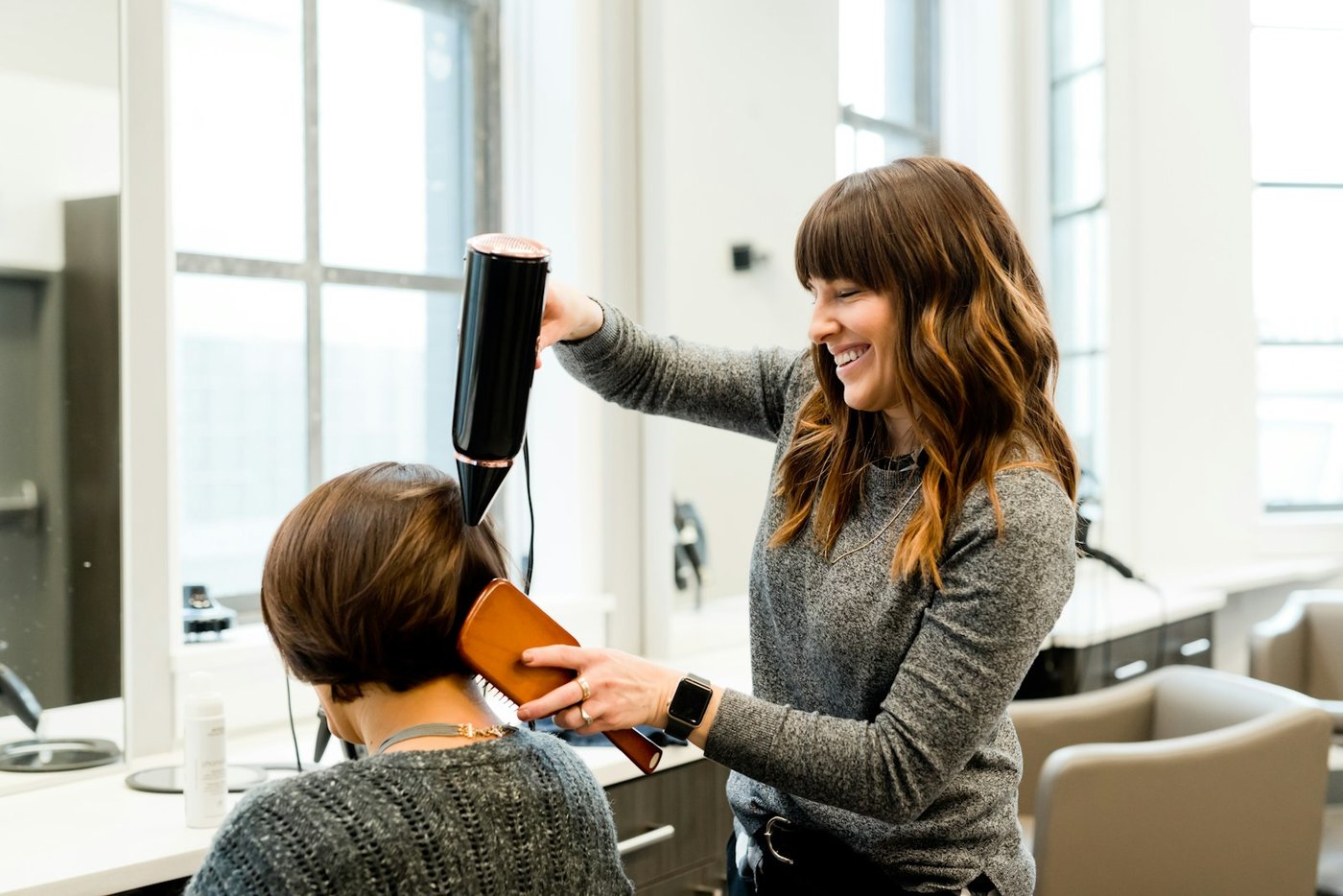 Mise en plis au salon